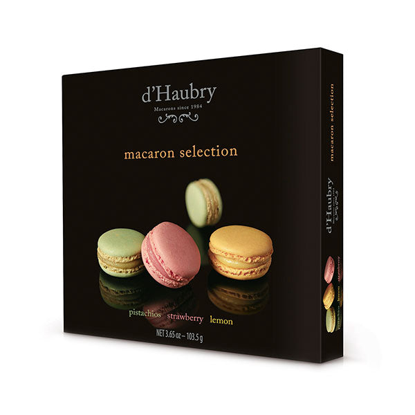 Macarons aux amandes fourrés à la fraise, à la pistache ou au citron (9)