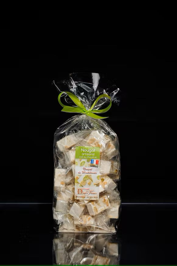 Zakje van 200 g zachte Montélimar nougat