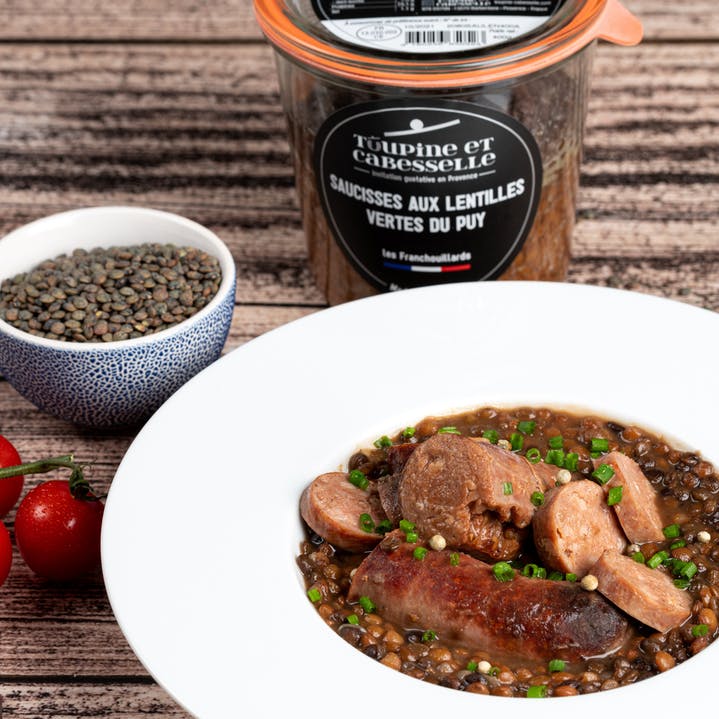SAUSAGES WITH GREEN LENTILS FROM PUY by TOUPINE ET CABESSELLE available at Les Belles Saveurs.